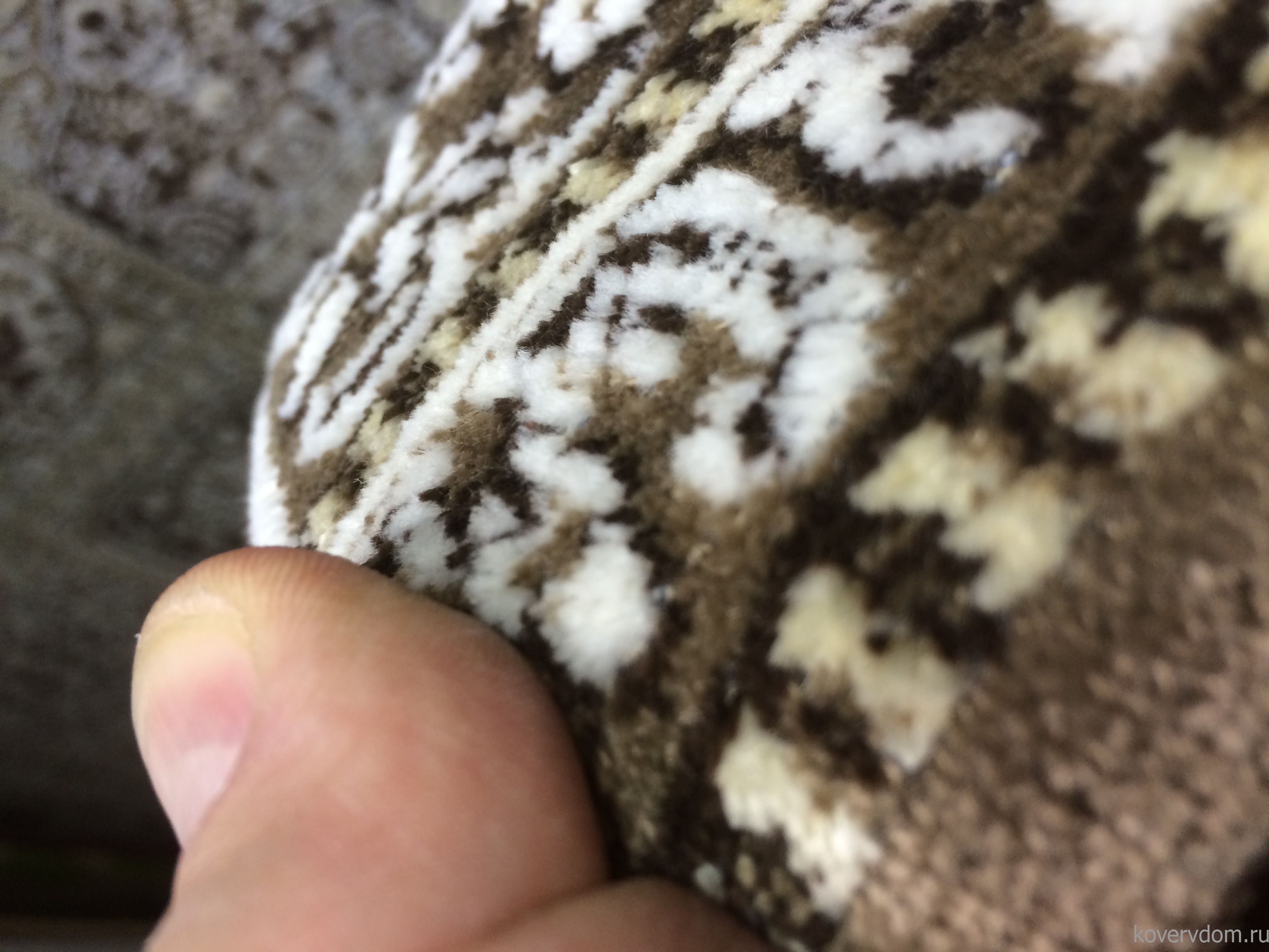 Тонкий ковер на антискользящей подложке Dante 5502-104 Тонкий ковер на антискользящей подложке Dante 5502-104